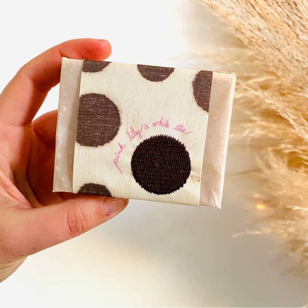 NEW ANTHROPOLOGIE Pink Lily & White Tea Brown Tan White Polka Dot Soap Bar Block